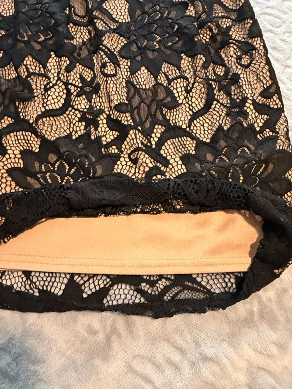 Guess elegant off